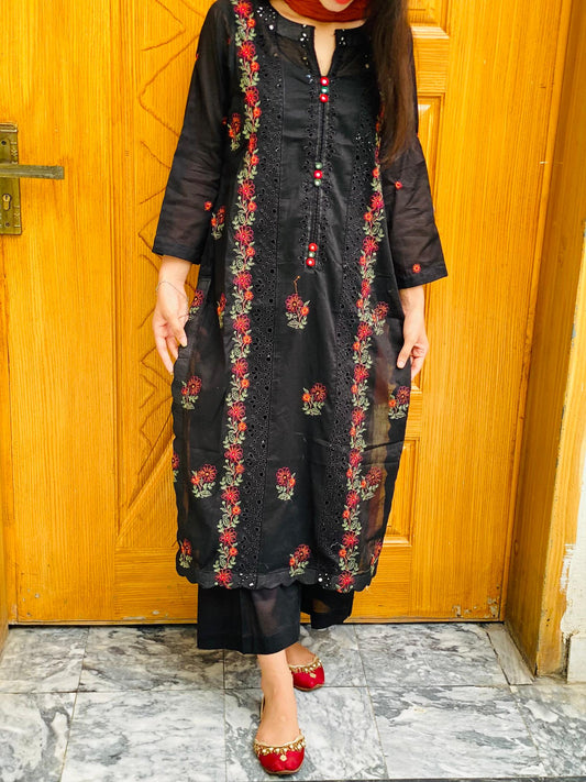Black thread embroiderey